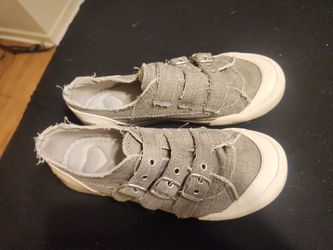 Rocket Dog Gray Canvas Slip-On Sneakers with Buckle Straps