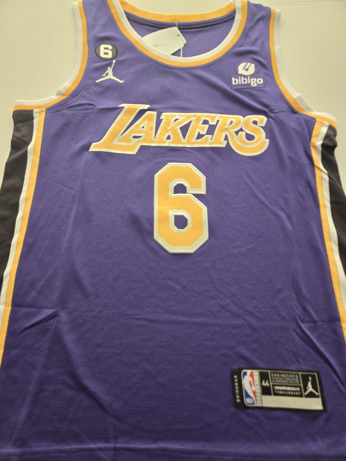 NBA Lakers LeBron James jersey number 6