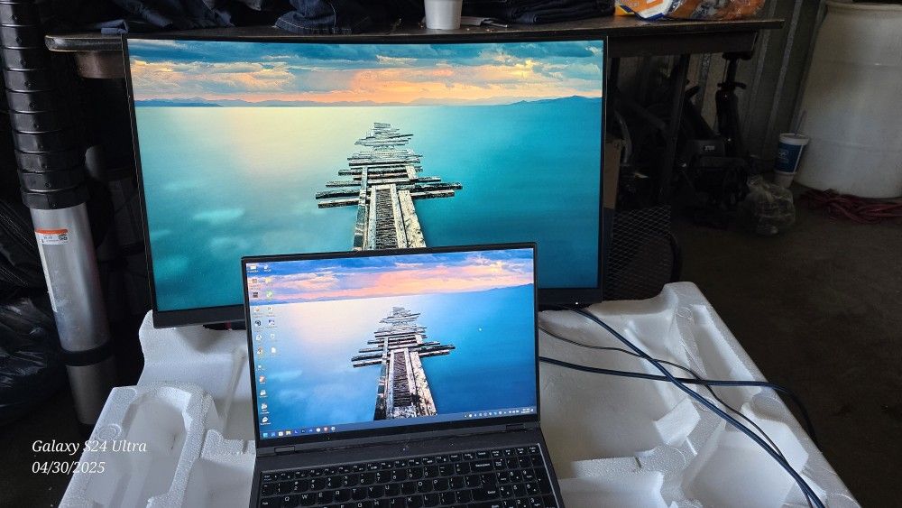 32 Inch MSI Curved 165hz Gaming Monitor 1440p