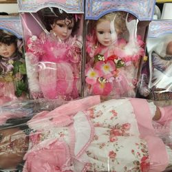 Lot Of 5 Dolls