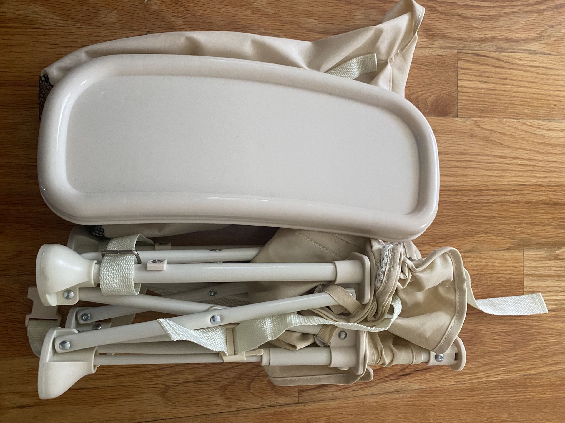 Portable Baby Seat Travel| Compact Fold with Straps for Indoor/Outdoor Use