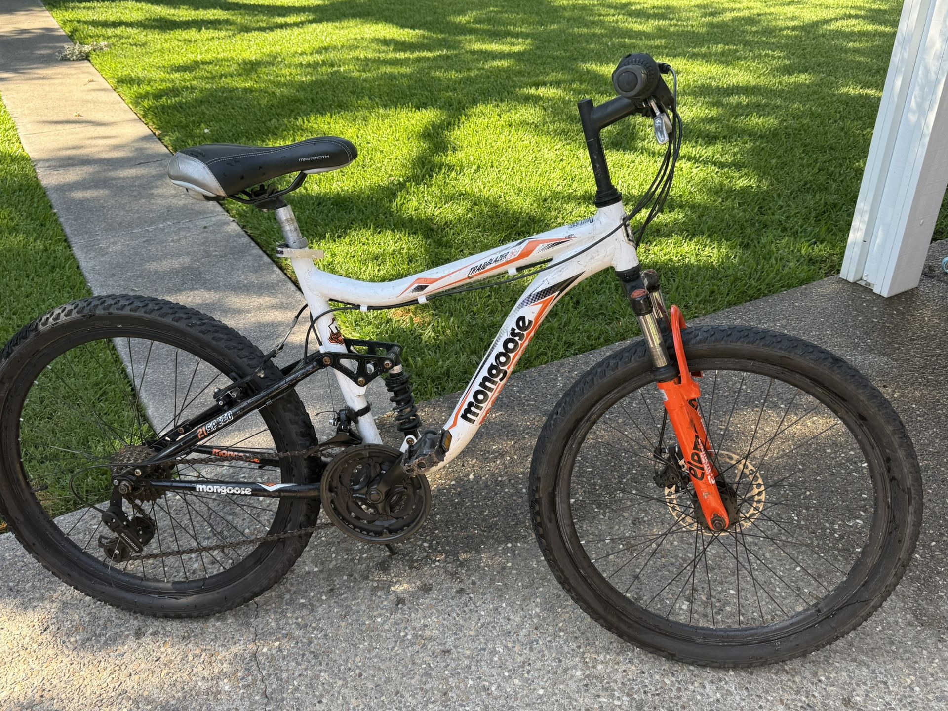 Mongoose Trail Blazer Mountain Bike, 24-inch wheels, 21 speeds