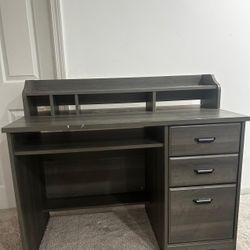 Kids Desk With Hutch 