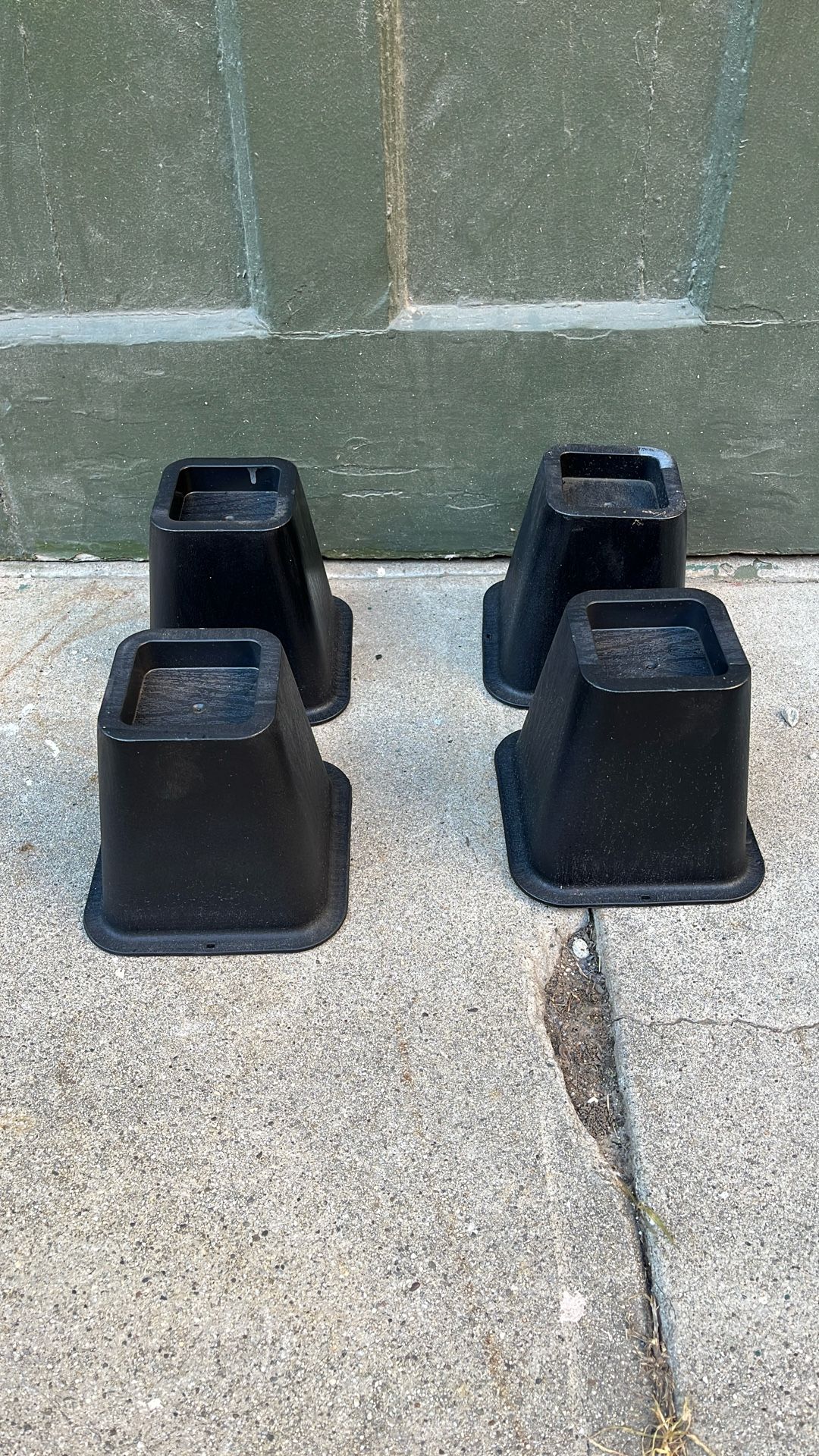 Everbilt Bed Riser 6”