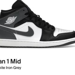 Jordan 1 Black/White /Iron Gray Size 13