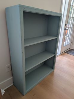 Free bookshelf