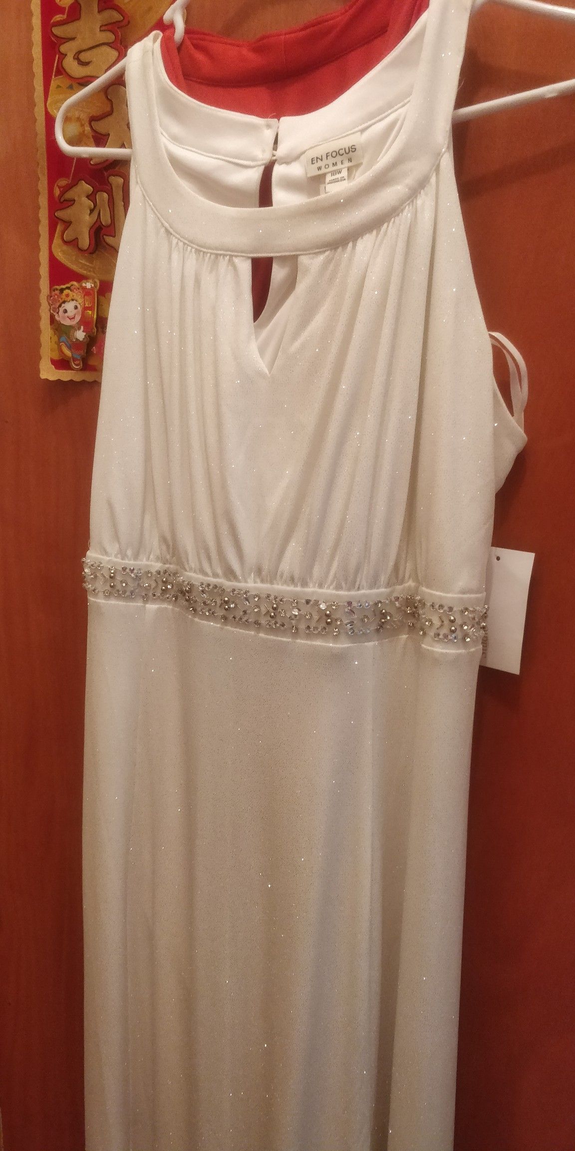 Elegant White long dress, new, size 18