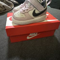 Toddler Nike Size 3c