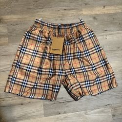 Burberry Shorts Large