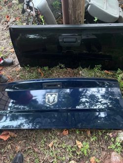 Chevy and ram tailgate