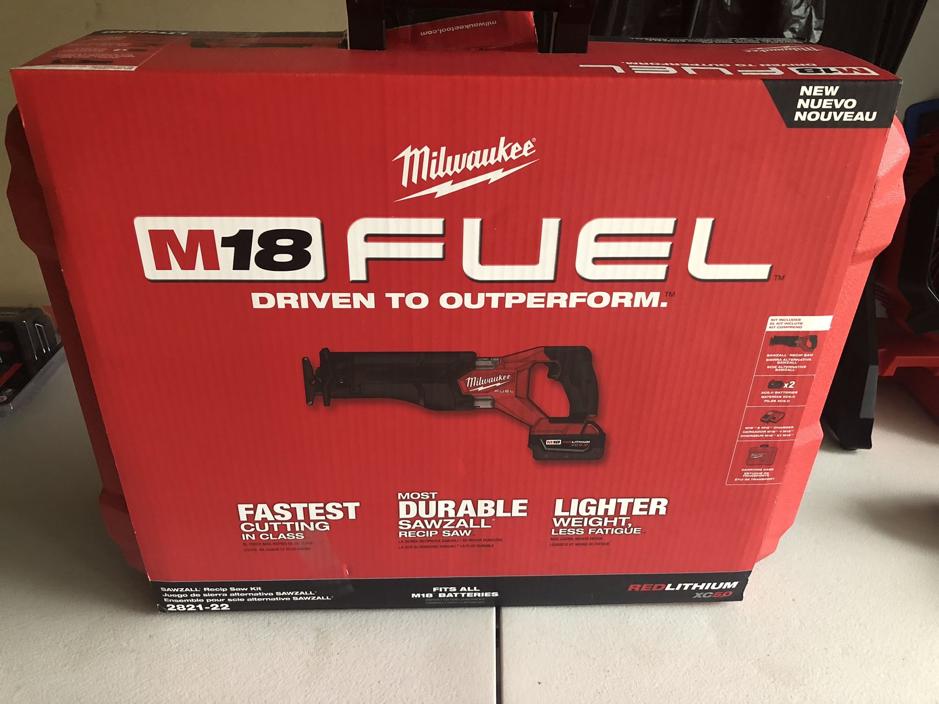 M18 FUEL 18V Lithium-Ion Brushless Cordless SAWZALL Reciprocating Saw Kit w/Two 5.0 Ah Batteries Charger & Hard Case