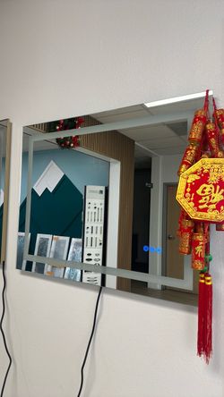 32x30 LED Light up Mirror