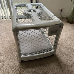 Diggs: Medium Size Collapsible Dog Crate