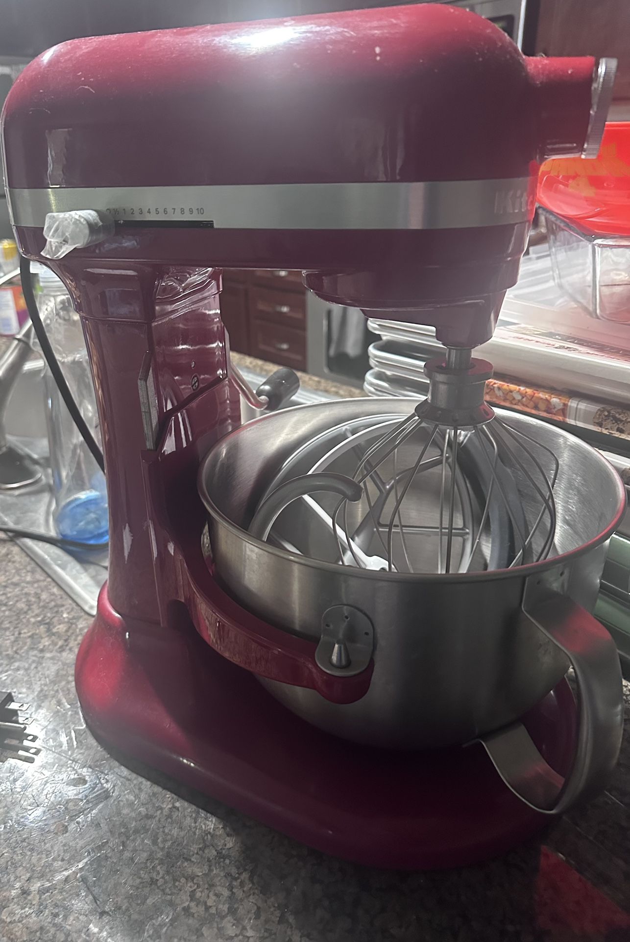 KitchenAid 6 Quart Bowl-Lift Stand Mixer with Attachments