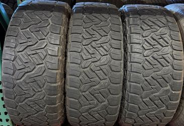 LT 275 55 20 Nitto 2322