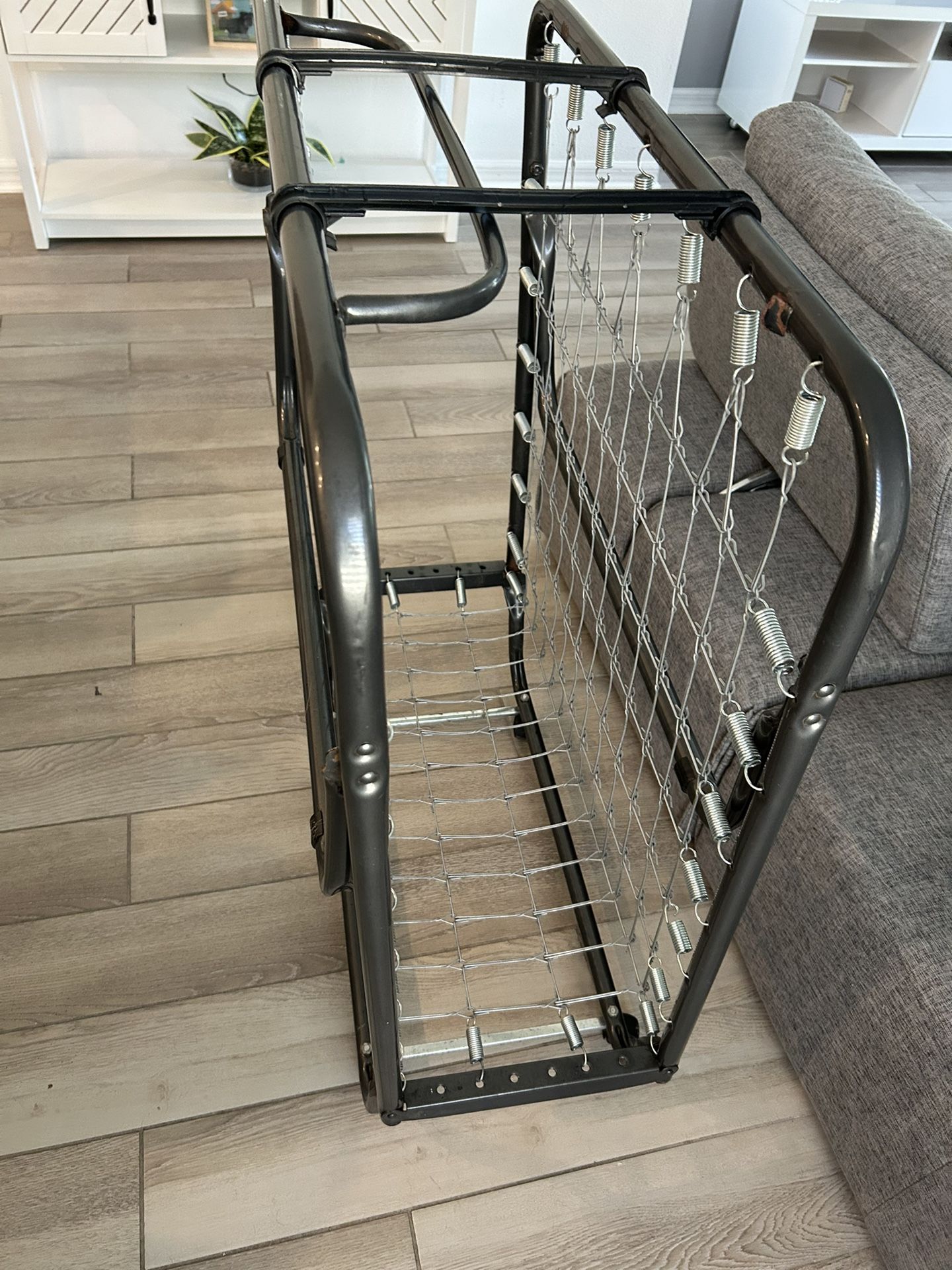 Twin fold up bed