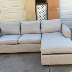 Crate & Barrel 91" Reversible Storage Chaise Lounge Sectional Sofa - Delivery Available 🚚