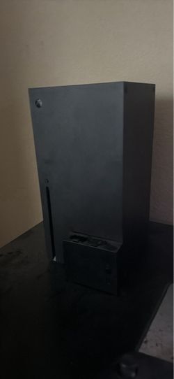 Xbox series x and controller