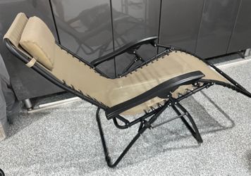 Zero Gravity Chaise Lounge Chair