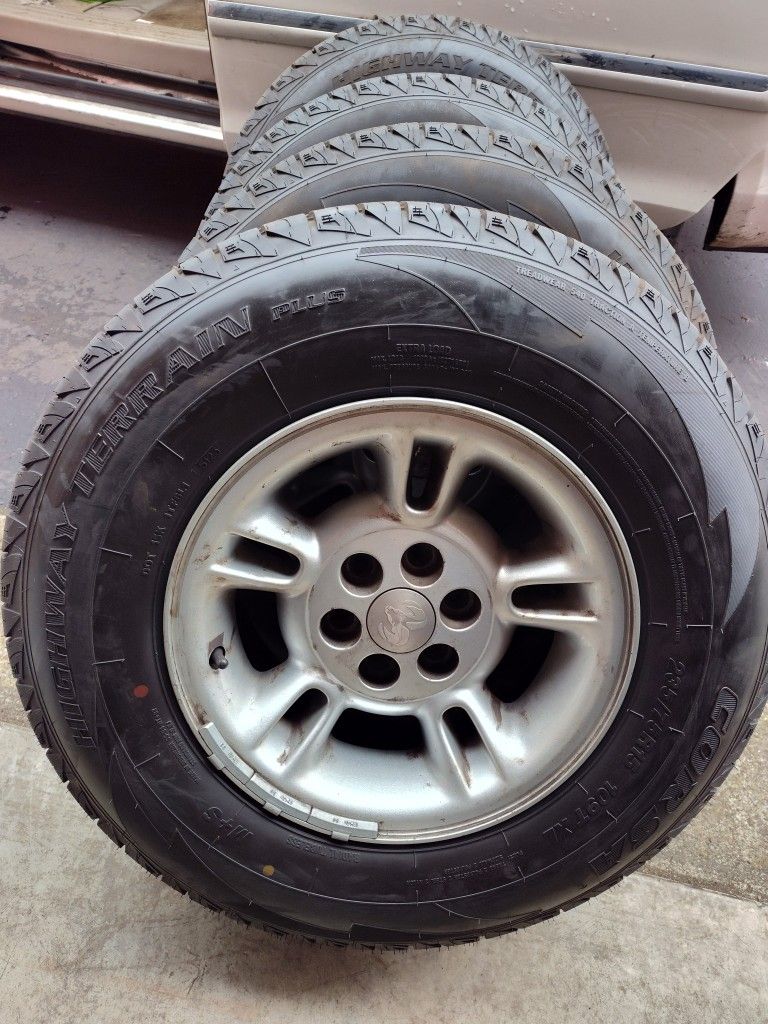 235/75R15 Wheels And Tires 6x114 Durango, Dakota 