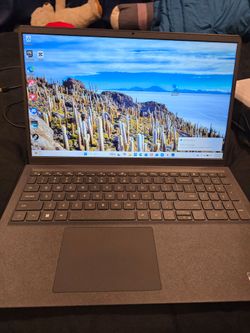 Dell Laptop Dell 15 DC-15255, with an AMD Ryzen 7 7730U 16gb ram