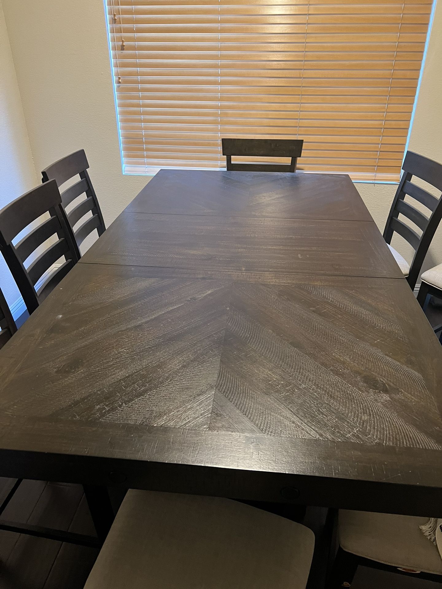 Dining Room Table And Chairs