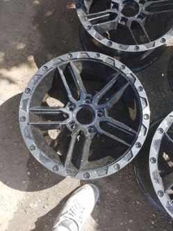 18" Black Beadlock-Style Alloy Wheels Set