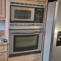 Combo Oven and microwave 