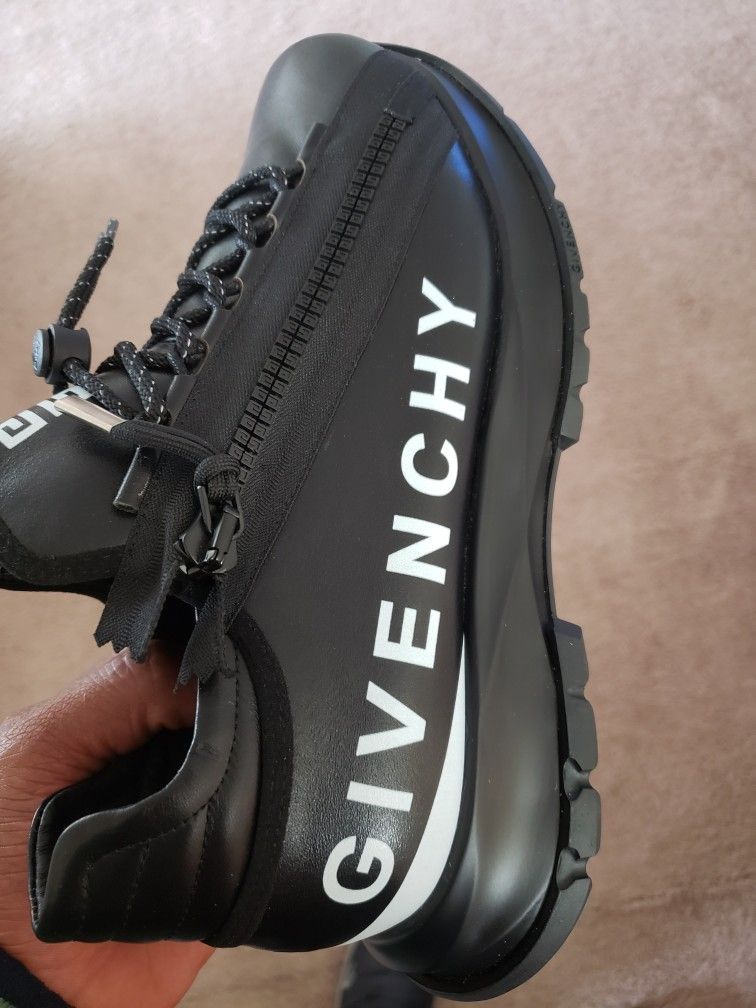Givenchy Size 10
