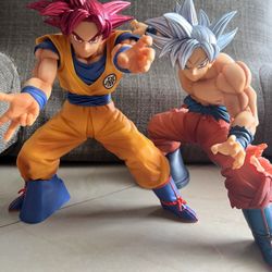 Maximatic Dragon Ball Z Figures UI Goku And SSG 