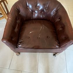 4 Leather Chairs