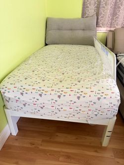 White Twin Kids Bed Frame with Mattress