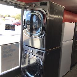 New Scratch And Dent LG Front Load Washer And Dryer Set. 1 Year Warranty 