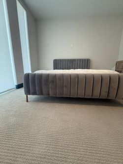 Queen bed for sale