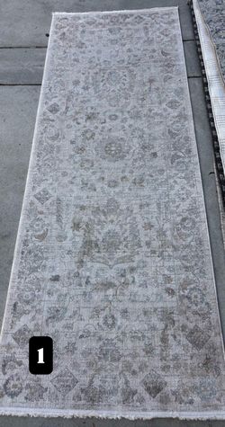 Area Rug Runners/ Carpet