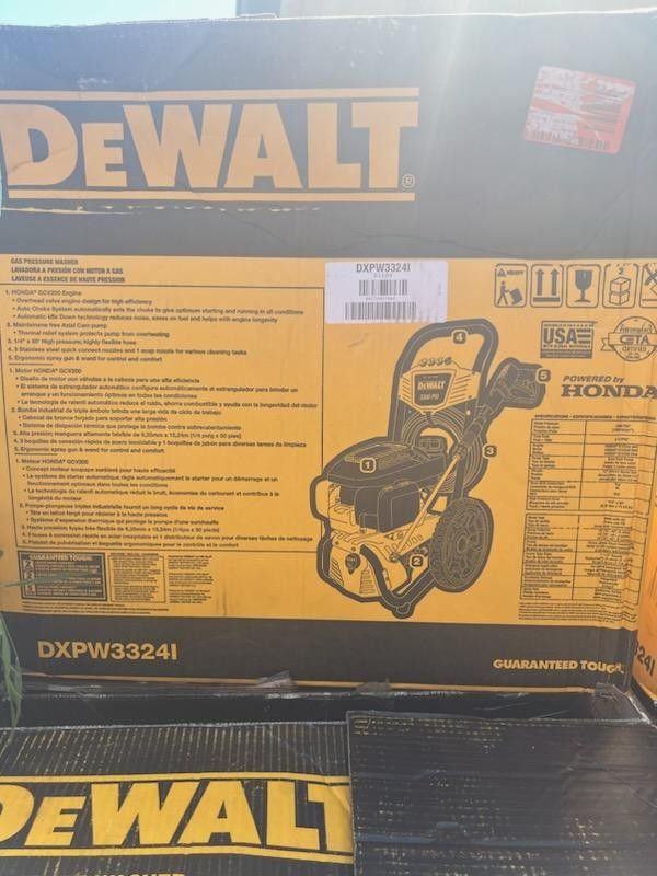 DeWalt DXPW33241 Pressure Washer