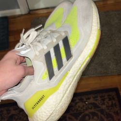 Adidas Ultra boost (size 9.5)