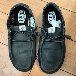 Hey dude women's Wendy stretch canvas black size 7. Fontana pickup.