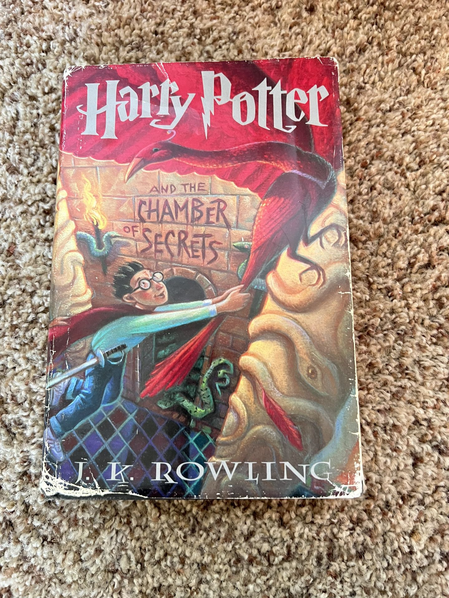 Harry Potter  AND THE CHAMBER OF SECRETS  LK ROWLING