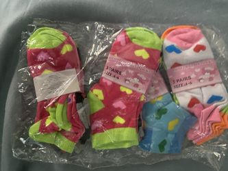 multipack of girls' ankle socks