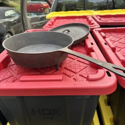 Cast Iron Spider Skillet Or Posnet Skillet 12 In