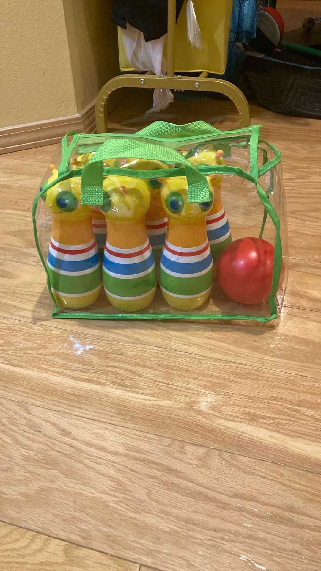 Melissa & Doug Sunny Patch Giddy Buggy Bowling Action Game - 6 Bug Pins, 1 Plastic Ball