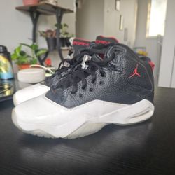 Nike Air Jordan B'loyal Black Varsity Red White.