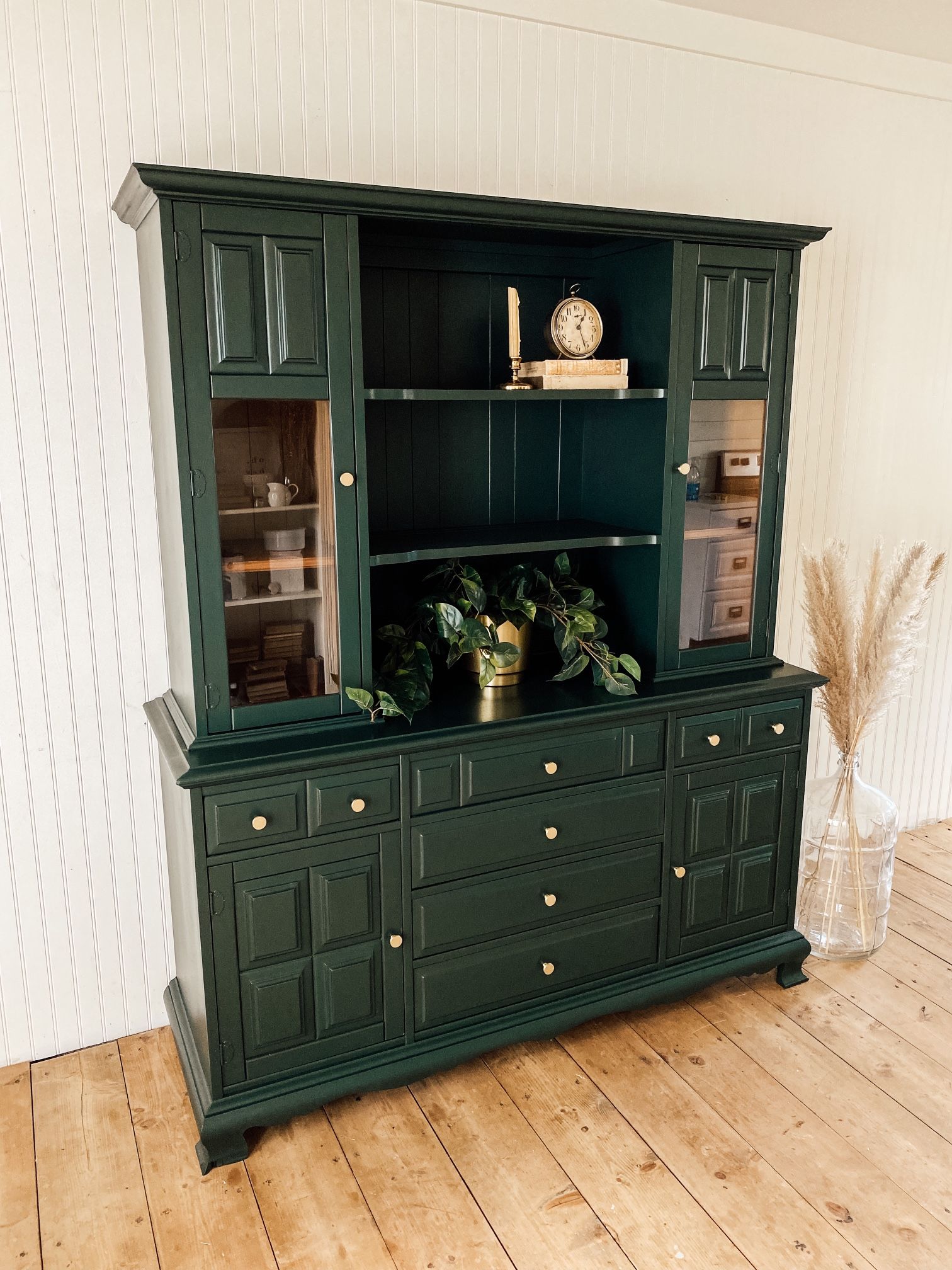 Dark 2024 green hutch