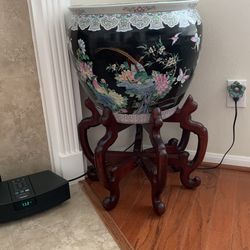 Fancy Pot With Stand