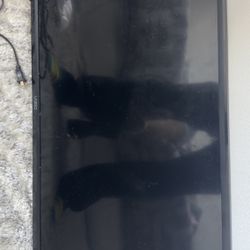 Vizio smart tv 32 Inch 