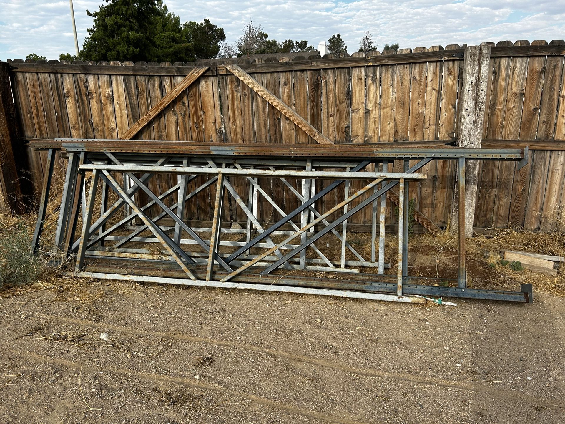 INDUSTRIAL METAL SUPPORT BEAMS/ Shelving