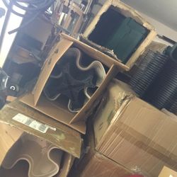 Vertical Stackable Hydroponic Grow Pots Will Let Go In Bulk For Best Offer 