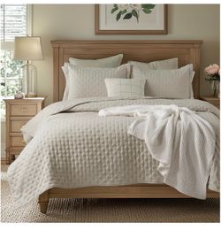 King size Bedsure quilt-GentleSoft