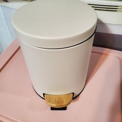 Small trash can